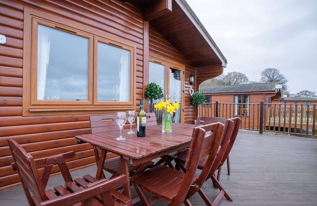 Stunning private villa for 6 guests with WIFI, TV, balcony and parking