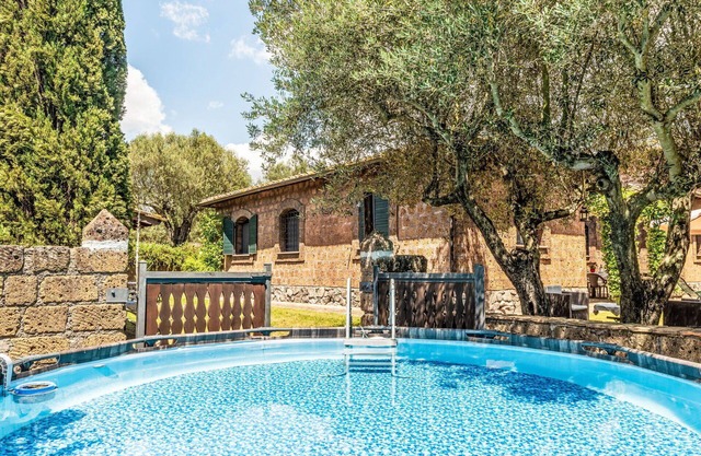 Stunning private villa with private pool, WIFI, TV, patio, pets allowed, panoramic view and park.