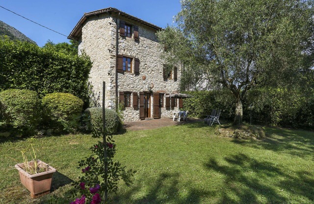 Stunning private villa for 8 people with WIFI, TV, patio and pets allowed