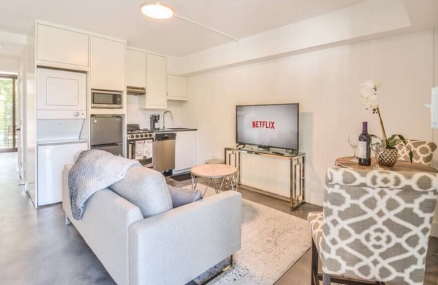 Stunning Sanctuary In The Heart Of Midtown-Ponce City