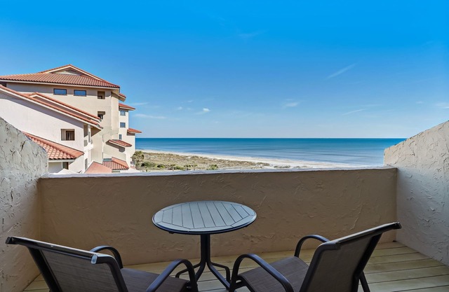 Stunning Sandcastles Ocean Front - Amelia Plantation