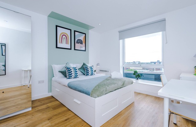 Stunning Scandi Penthouse - Sleeps 10!