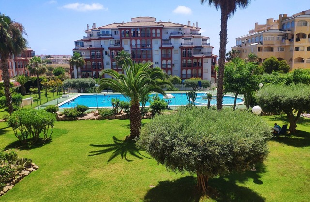 Stunning Sea views, swimming pool in large tropical garden, close to the sea