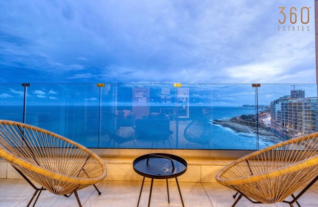 Stunning, Seafront 3BR home in the heart of Sliema