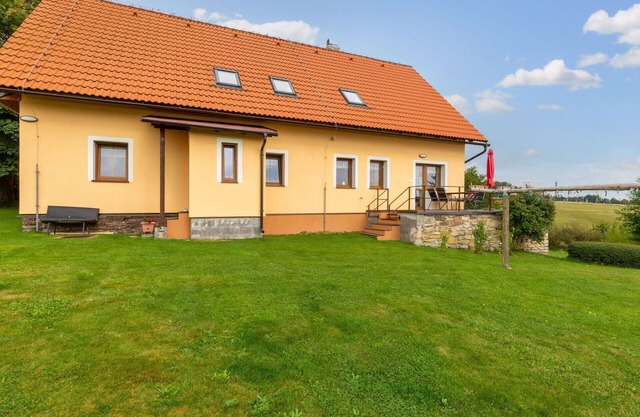 Stunning villa for 6 guests with WIFI, TV, patio and panoramic view