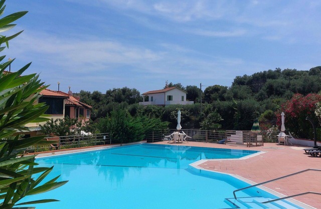 Stunning villa for 6 people with pool, WIFI, TV, terrace and parking