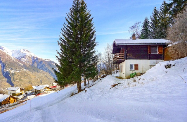 Stunning villa for 4 people with WIFI, TV, patio and panoramic view
