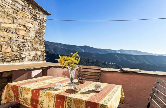 Stunning villa for 4 guests with WIFI, terrace and panoramic view