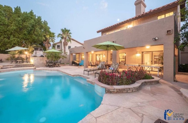 Stunning Villa+Waterslide+Putting Green+Table Tennis+Heated Pool Included w/slide