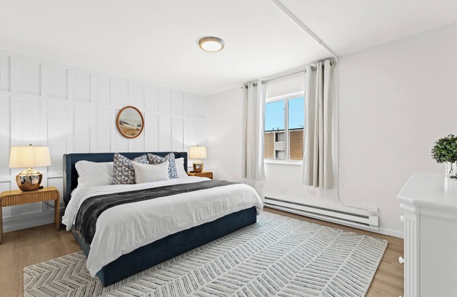 Stylish 1BR Upper Flat in the Heart of Royal Oak
