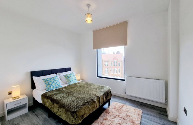 Stylish 2 Bed Flat in Woolwich