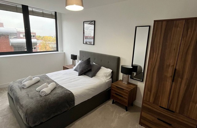 Stylish 2 Bed in Old Trafford Center
