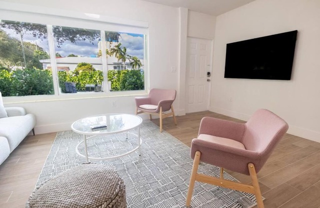 Stylish 2bed Apartment El Portal