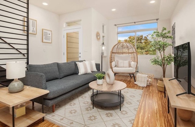 Stylish 3 BR Capitol Hill Home With 96 Walk Score!