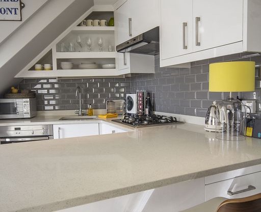 Stylish and Chic Regents Park Two bed Apartment in the heart of Primrose Hill