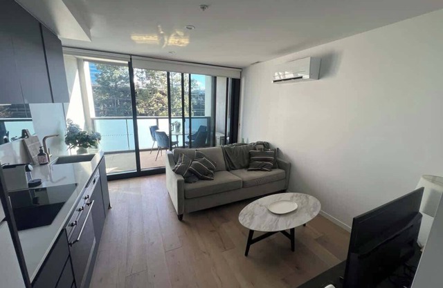 Stylish Central Apartment in Canberra