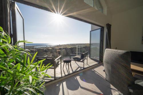 Stylish Coastal House with Stunning Ocean View