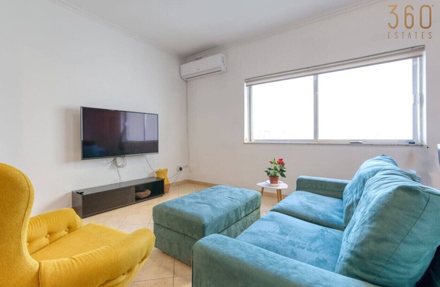Stylish & Cosy 2BR Apt in the Heart of St' Julians