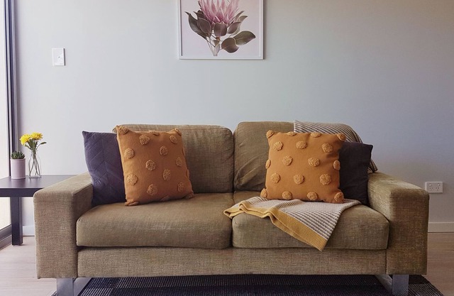 Stylish One Bedroom Apartment close to Airport, Optus Stadium and Crown (2)