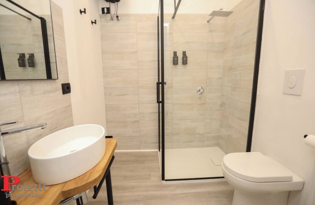 Stylish&Renovated Apt in Trastevere ac/wi-fi