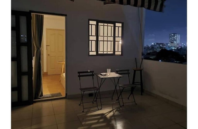 Stylish Rooftop Studio Private Terrace Cozy Home
