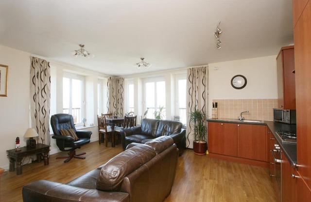 Stylish Sea View Apartment