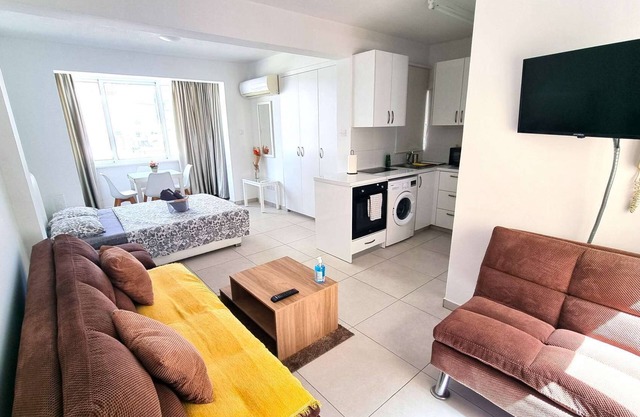 Stylish Studio: 2 Minutes from Kastella Beach