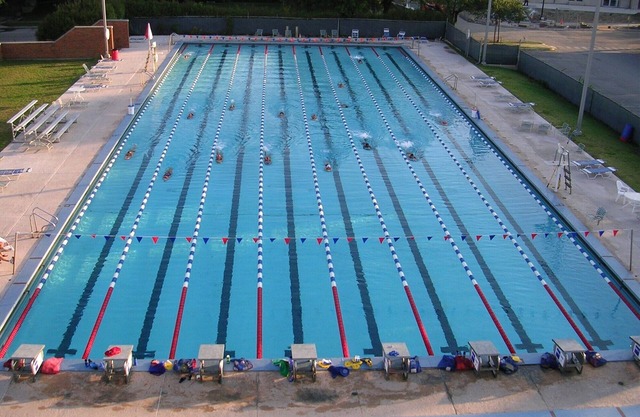 Stylish Unit, Free Breakfast, Dallas Weekend! Indoor Pool, FREE Parking!