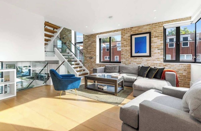 Stylishly Designed 4 Bedroom Home