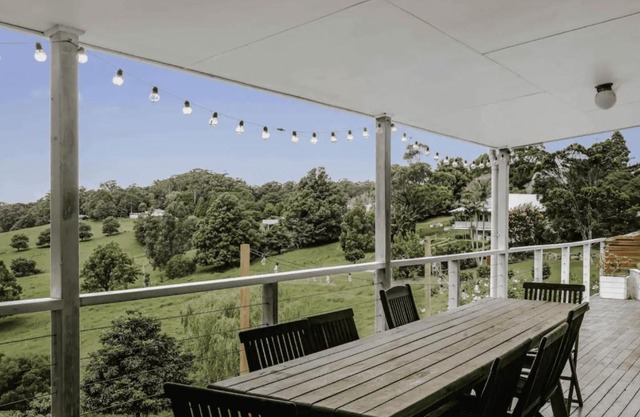Suey's Coastal Farm House