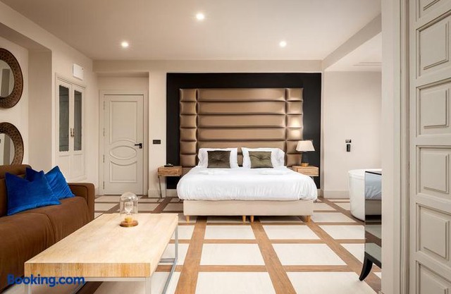 Suite 1907 Oviedo