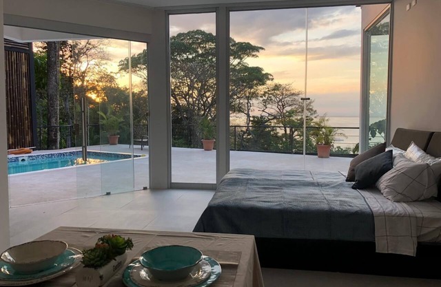 Suite 2 - Ocean Pool View Hotel Manuel Antonio, Costa Rica Vista Ocean Suites
