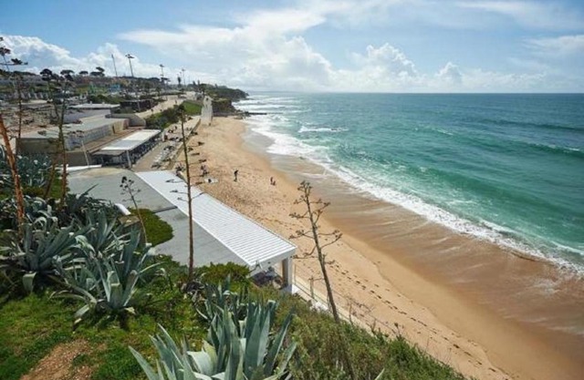 SUITE - 5 Minutes walk to the BEACH