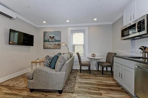 Suite C - Dupont Circlekalorama Luxury Apartment
