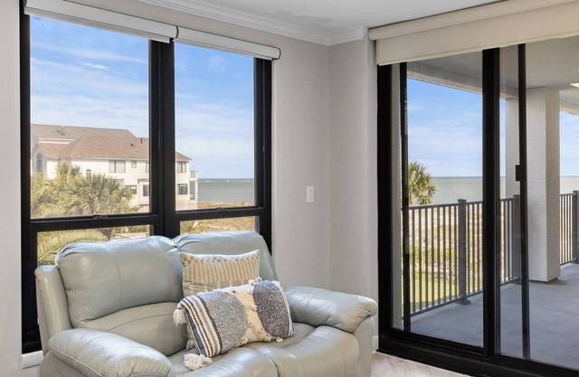 Summer House 204 - Newly Renovated! Ocean View!