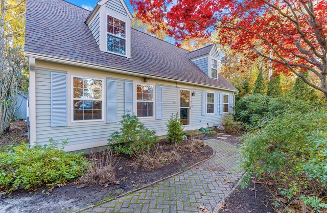 Summersea – Charming 4 BDR in Golf Community!