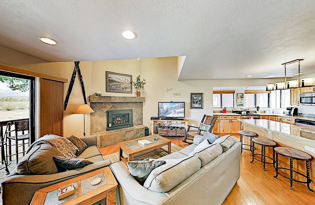 Summit County Lagoon Townhome with Unrestricted Mountain Views and Privacy