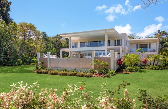 Sun Drenched Beachfront Villa Upscale Living, Private Pool, Breezy Ocean Breezes