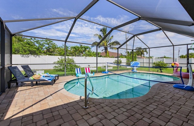 Sun, Fun & Relaxation Await with Heated Pool, Lanai & Spacious Comfort – K La Vie - Roelens