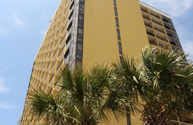 Sun N Sand Resort