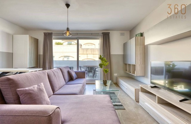 Sunlit Sliema 2BR Penthouse, Steps to Seafront!