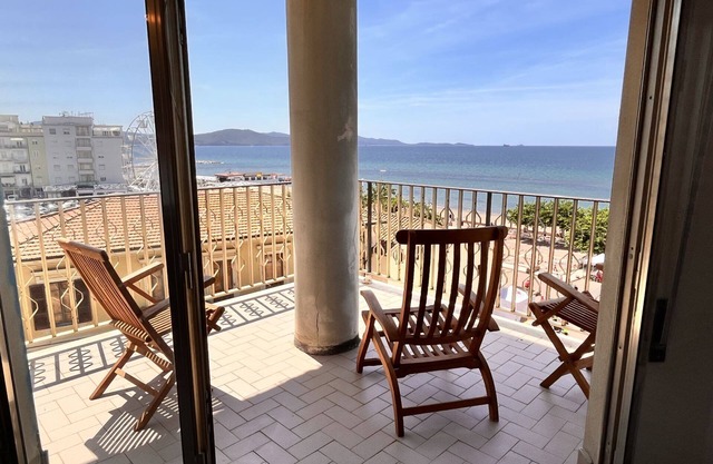 Sunny Apartment in Follonica