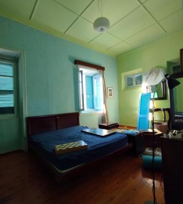 Sunny apartment next to the Acropolis
