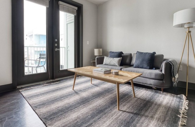 Sunny East Austin 1BR w/ Pool, Gym & W/D, nr restaurants, by Blueground