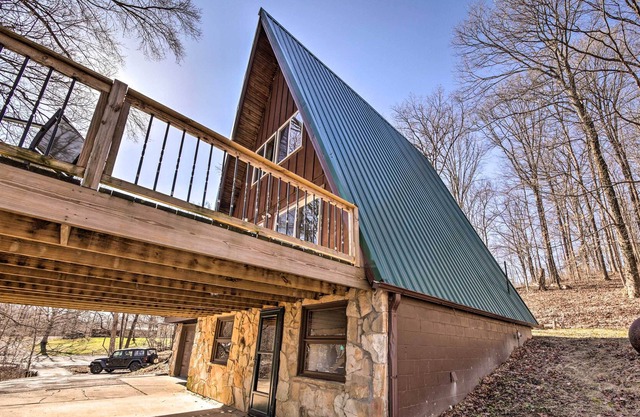 Sunny Family Cabin in Hoosier National Forest