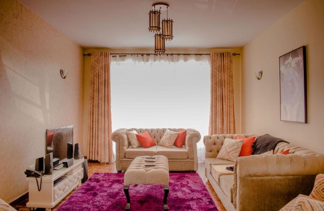 Sunny Lavington 2 bedroom Apartment (Guided Nairobi City Tour)