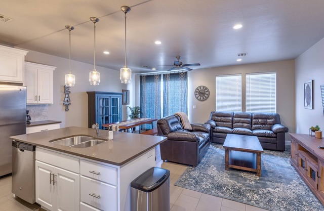 Sunny Ledgeview Retreat at The Ledges Golf Club *Resort Amenities Included!