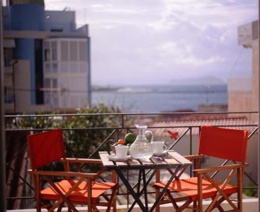 Sunny Sea-View Apartment in Halepa