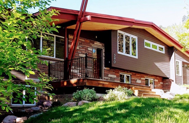 Sunny & Spacious North Boulder Home