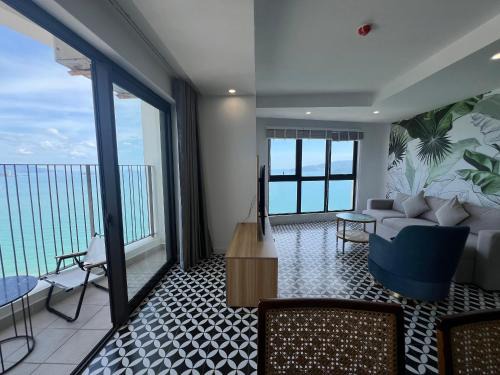 SUNRISE APARTMENT
